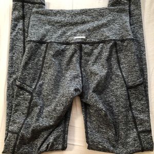 American eagle play high waisted leggings